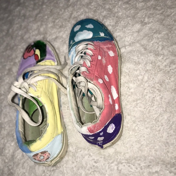 custom shoes - Picture 2 of 5